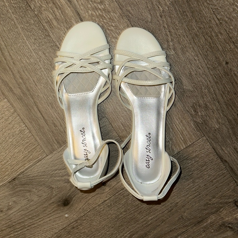 Easy street shoes